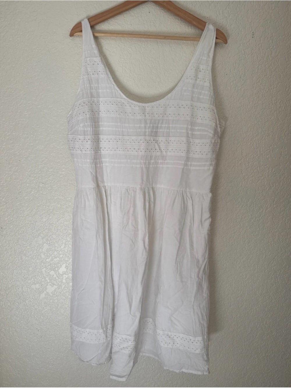 Old Navy White Eyelet Sleeveless Summer Dress